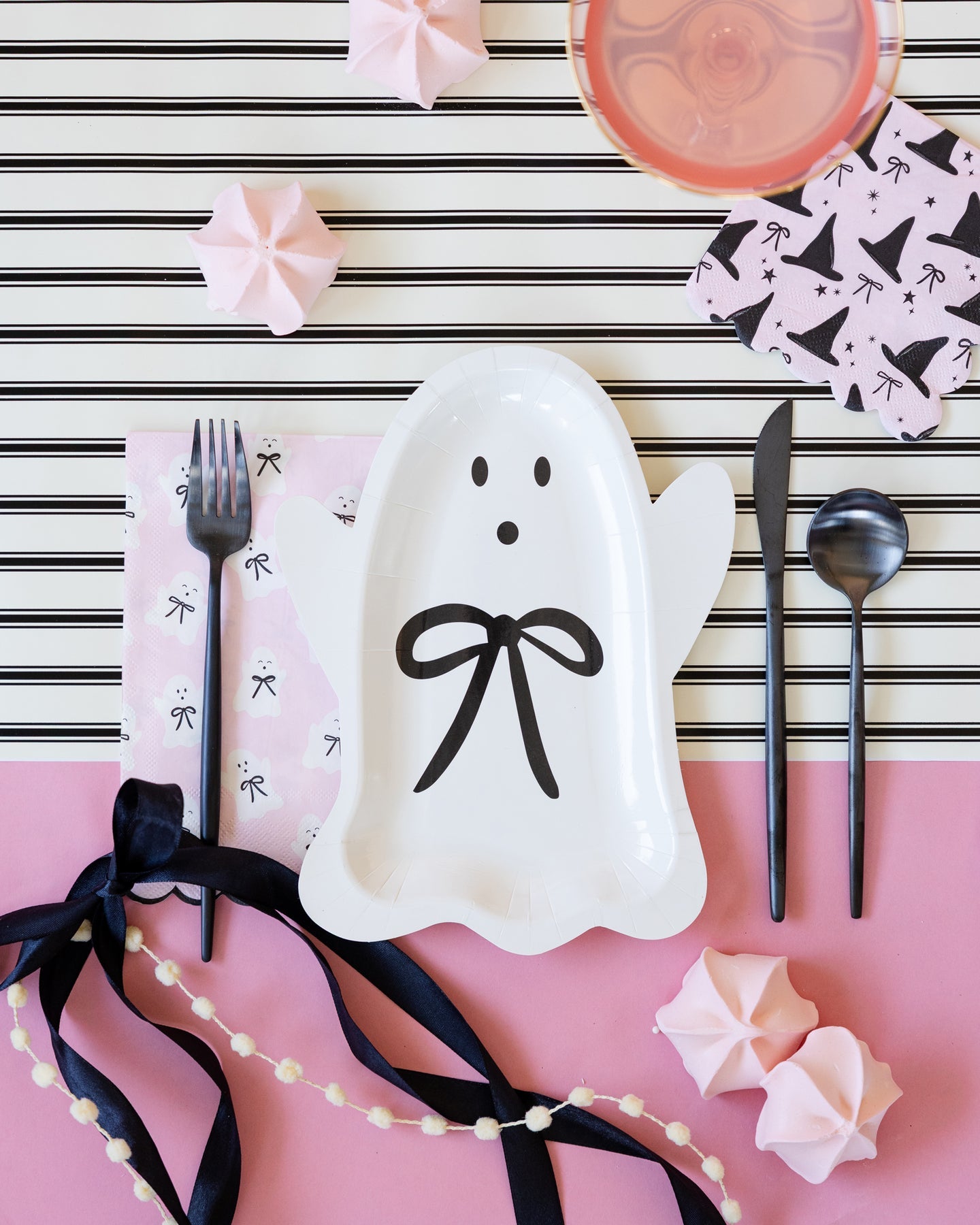 Bow Ghost Shaped Plate