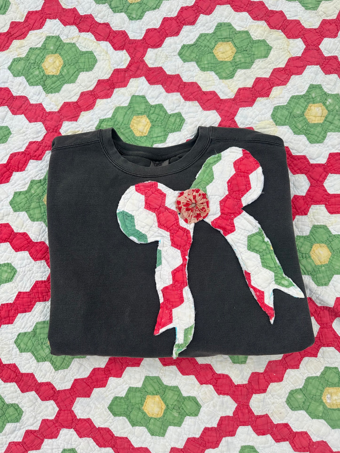 Yoyo Bow Quilted Sweatshirt