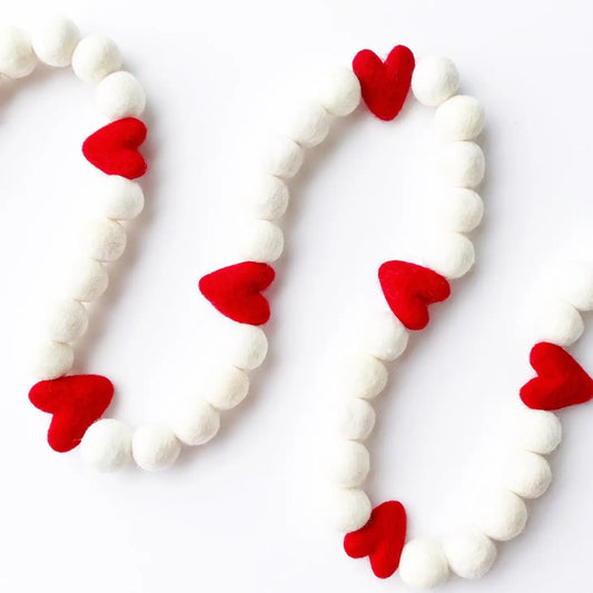 Red Heart Valentine Felt Garland